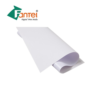 Biểu ngữ chống thấm ngoài trời bên ngoài được cá nhân hóa 300Gram 200 * 300 18 * 12