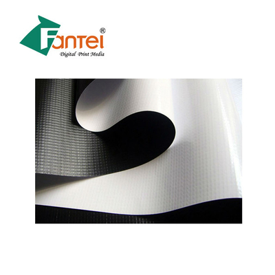 Biểu ngữ chặn PVC 100m 700gsm trắng Định dạng rộng In ấn mực UV