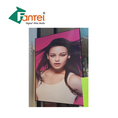 Banner lưới in được sử dụng cho cờ hoặc trang trí hoặc bảng hiệu