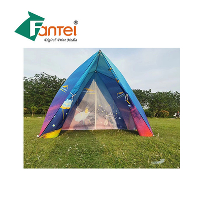 Banner lưới in được sử dụng cho cờ hoặc trang trí hoặc bảng hiệu